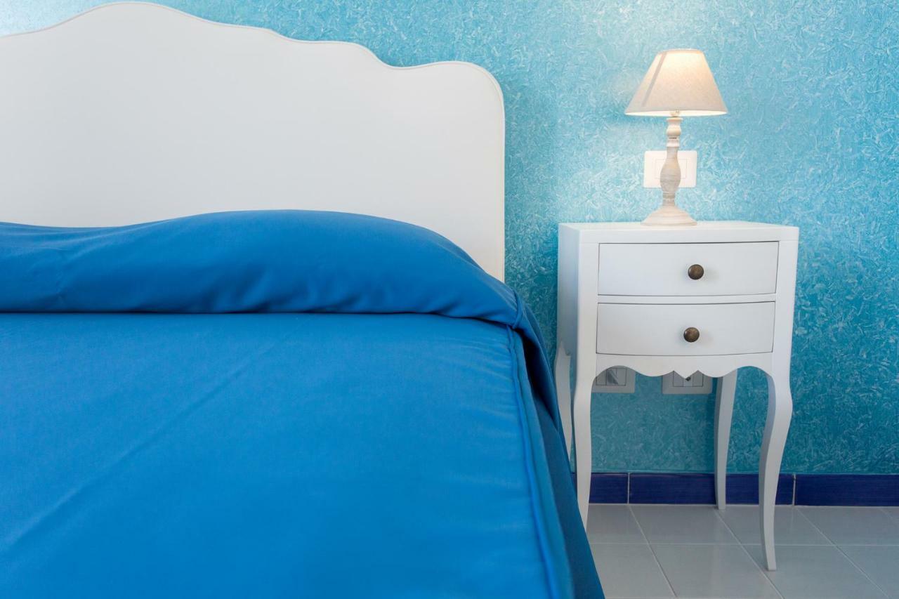 Odysseus Hotel Липари Экстерьер фото