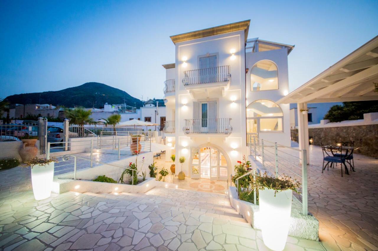 Odysseus Hotel Липари Экстерьер фото