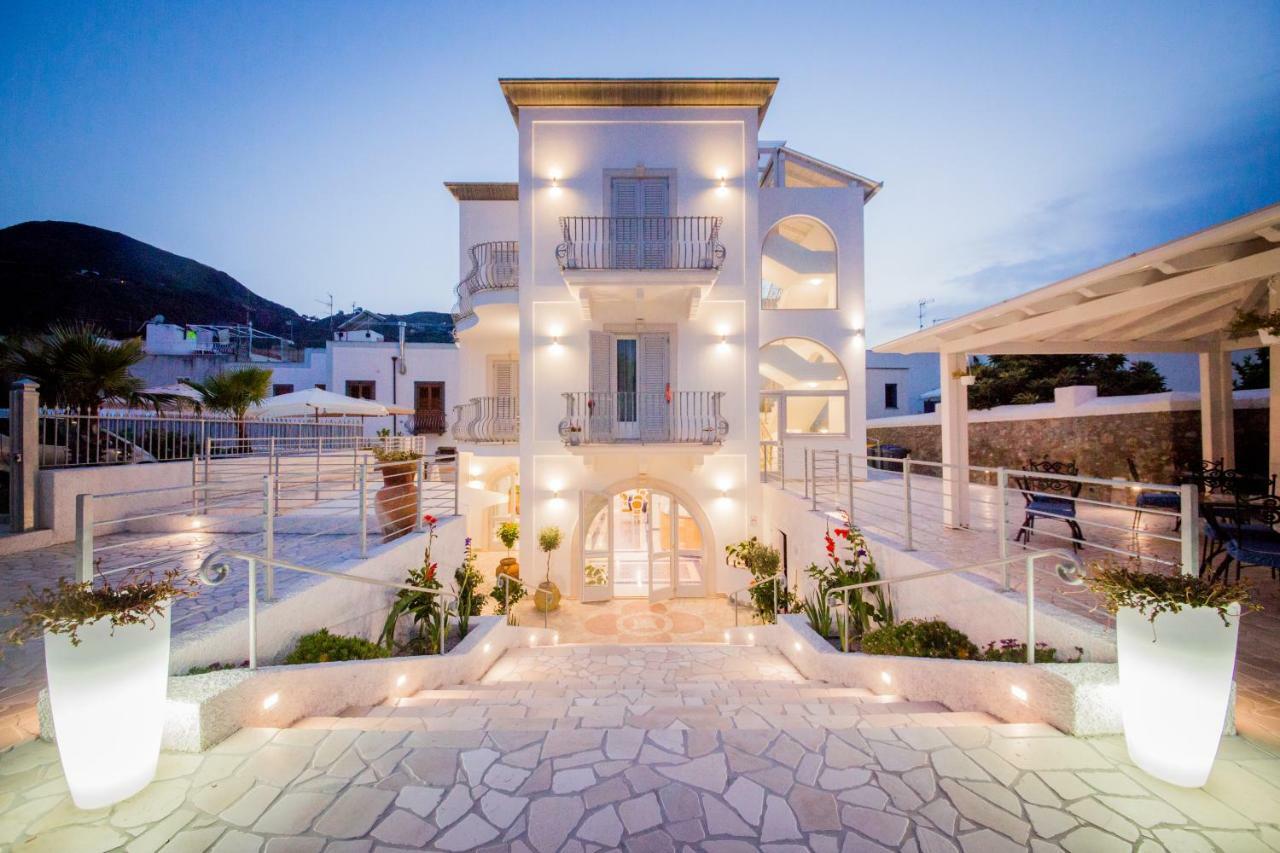 Odysseus Hotel Липари Экстерьер фото